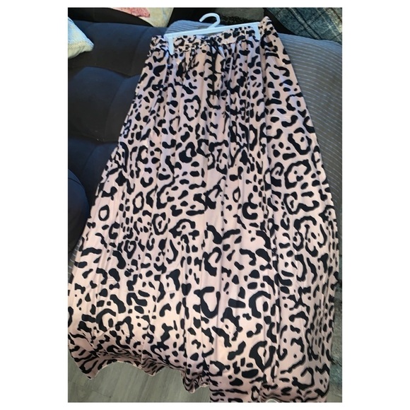 Silky Leopard Long Drawstring Maxi Skirt - Picture 2 of 5